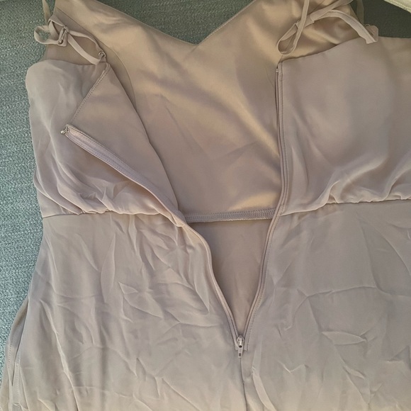 Bridesmaid dress - only worn once - Picture 2 of 3
